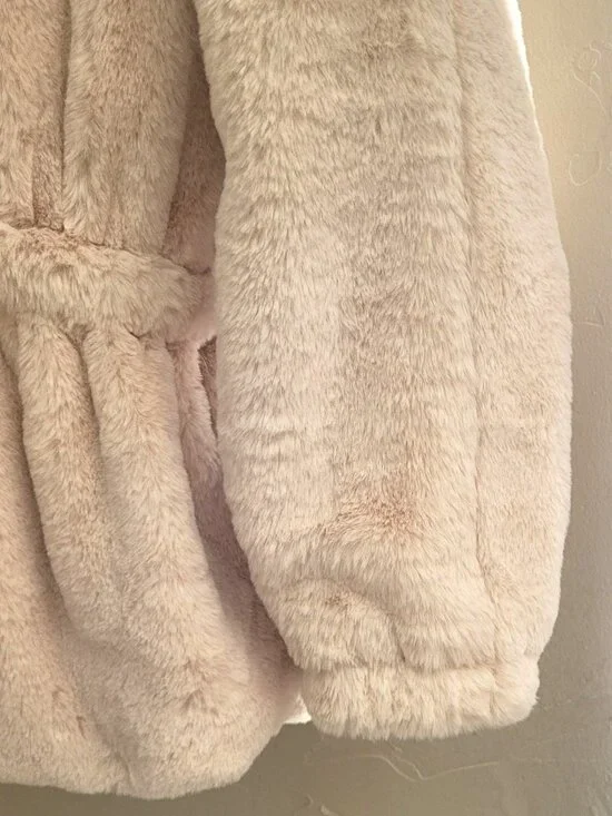 Urban Outfitters Faux Fur Jacket - Picture 3 of 9